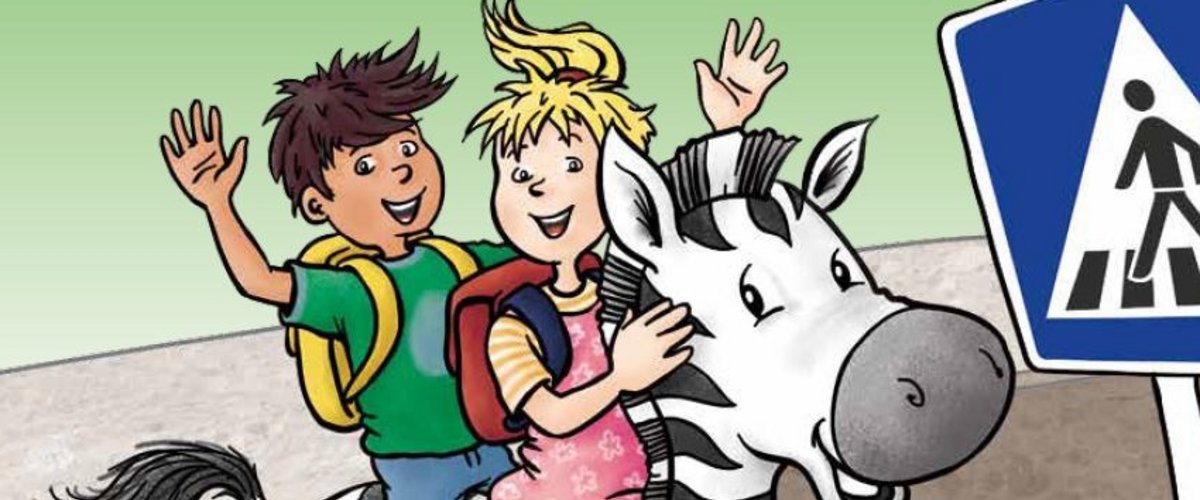 Kleines Zebra auf dem Schulweg