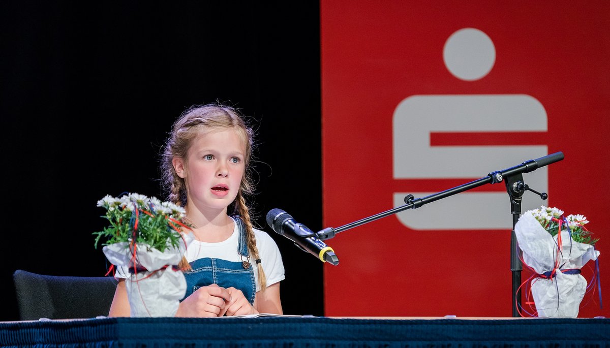 Schölers leest Platt